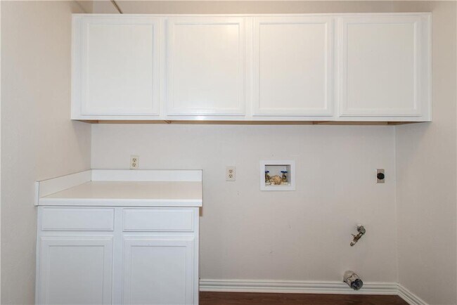 Building Photo - 5811 Cannon Mountain Dr