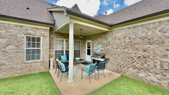 Building Photo - 11215 Carston Cove