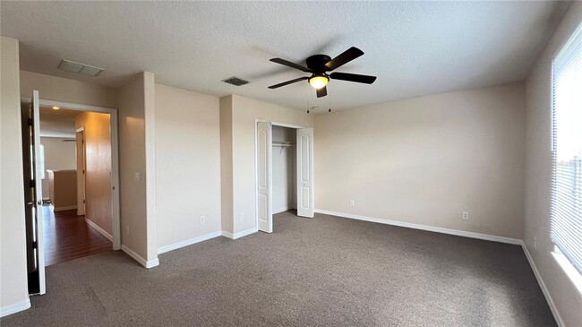 Building Photo - 806 Lost Grove Cir