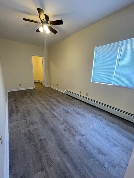 Building Photo - 68 Chase St