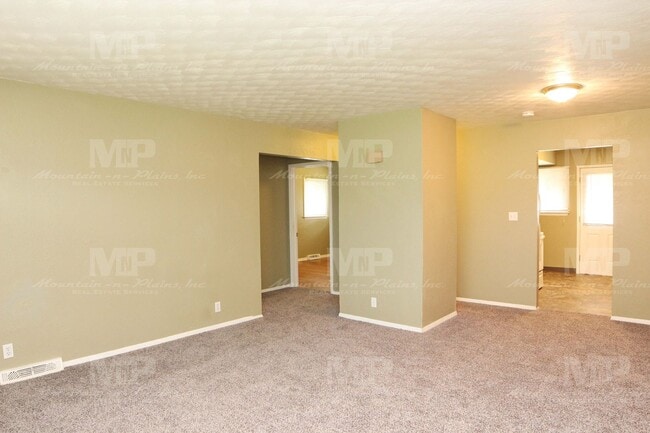 Building Photo - 1024 N Taft Hill Rd