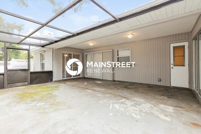 Building Photo - 3 Bedroom Pet-Friendly Home in NORTH PORT, FL with Main Street Renewal