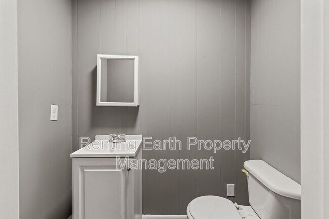 Building Photo - 1633 32nd Street Ensley