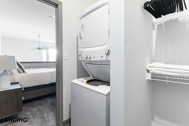 Building Photo - 2621 S Jefferson Ave