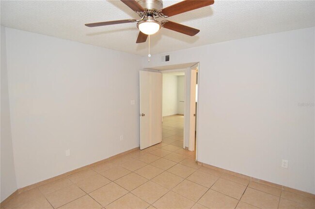 Building Photo - 8629 Fancy Finch Dr