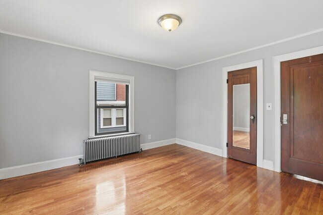 Building Photo - 34 Weston Ave