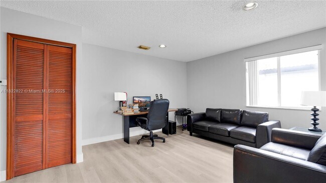Building Photo - 8356 SW 158th Ave