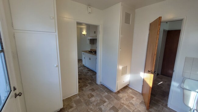 Building Photo - COMING SOON! Beautiful 3 Bed 2 Bath with 2 Car Garage, Laundry Room, and Storage Shed!
