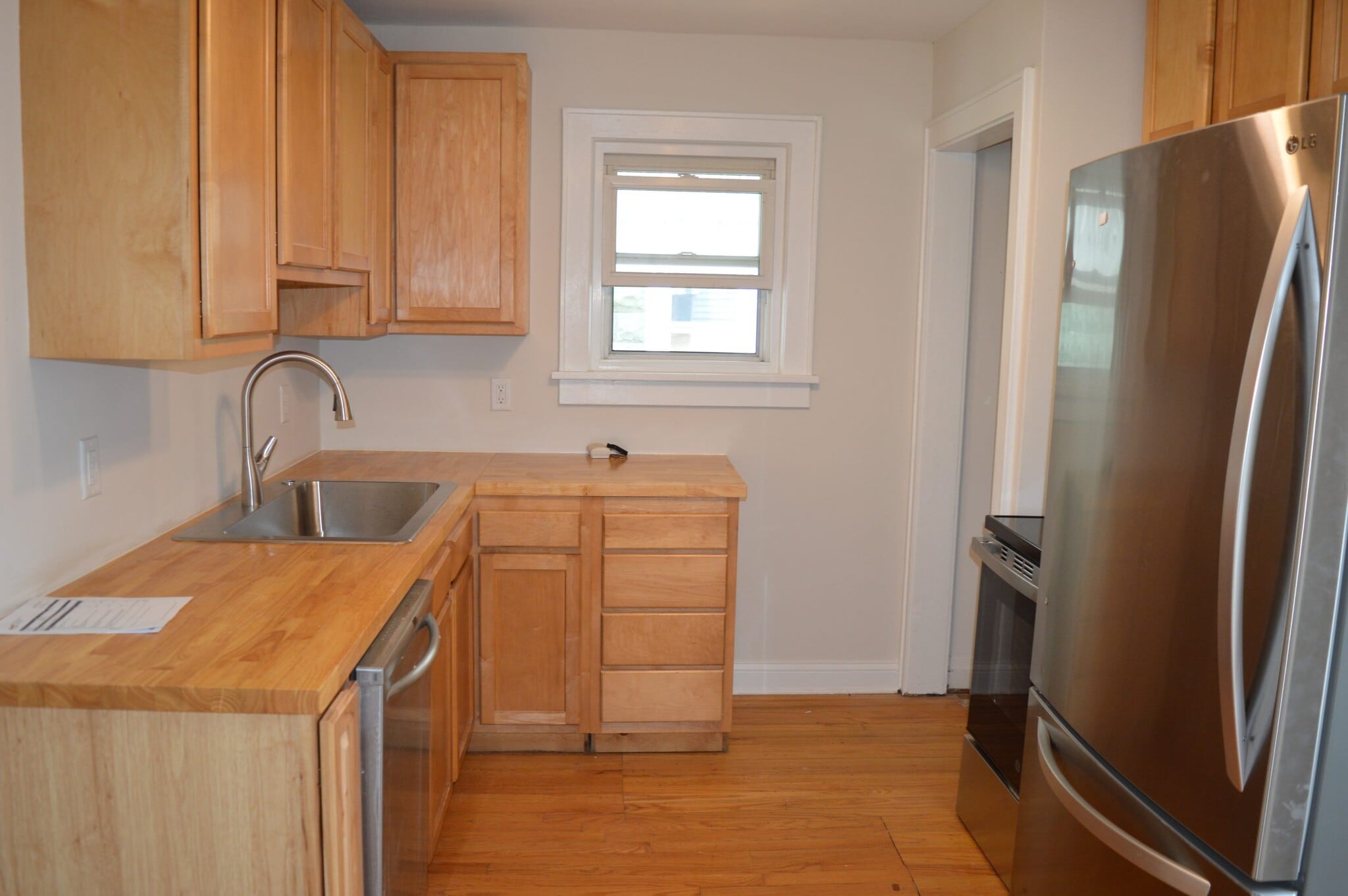 Building Photo - 1612 Packers Ave