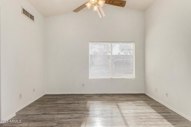 Building Photo - 8759 W Coronado Rd