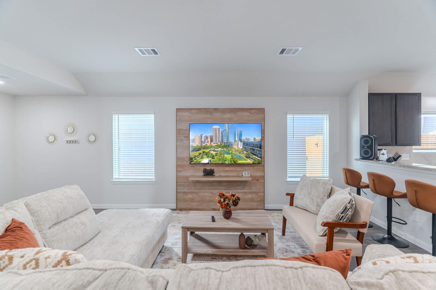 Building Photo - 8110 Alpine Bearberry Dr