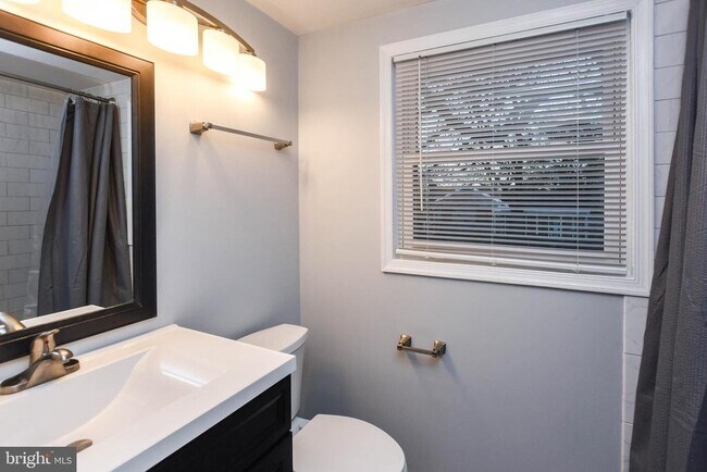 Building Photo - 1303 Port Echo Ln