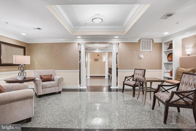 Building Photo - 7871 Rolling Woods Ct