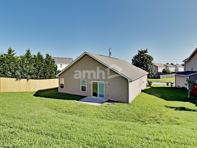 Building Photo - 4804 Irving Ln