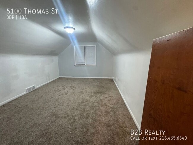 Building Photo - 5100 Thomas St