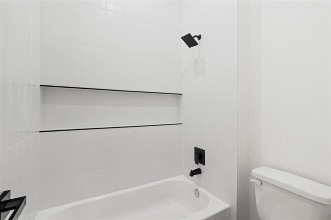 Building Photo - 6622 St Augustine St