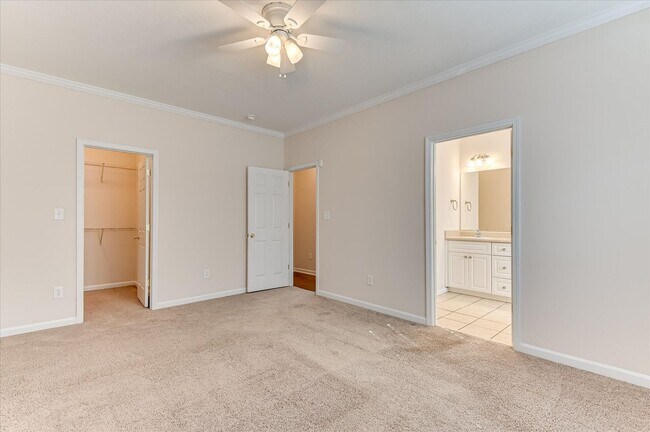 Building Photo - 913 Cabot Cove