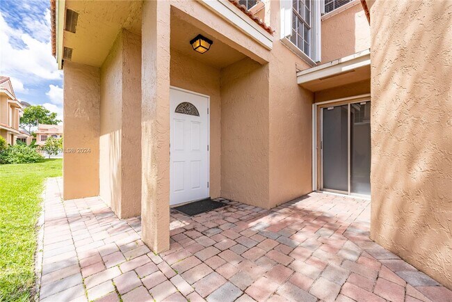Building Photo - 19160 NW 82nd Cir Ct