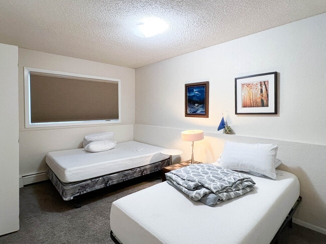 Building Photo - 3607 Rhone Cir