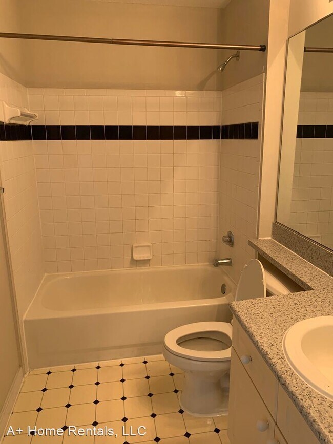 Building Photo - 1 br, 1 bath House - 606 Market St 350