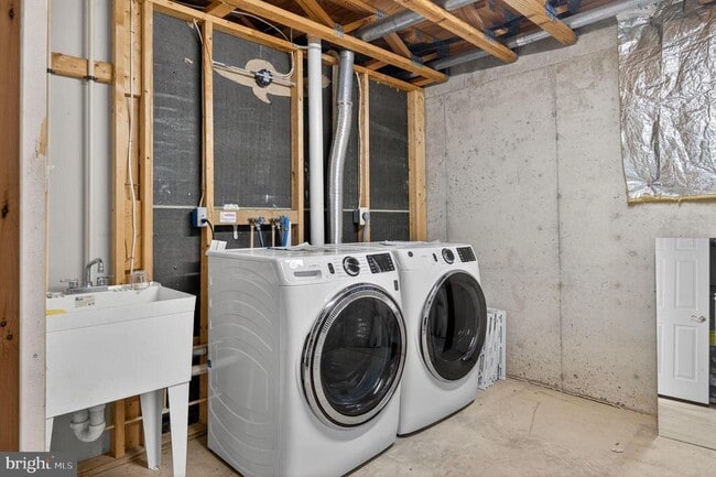 Building Photo - 8404 Burchap Dr