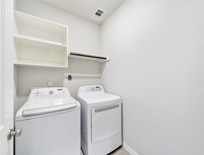 Building Photo - 3441 Stablewood Grove Ln
