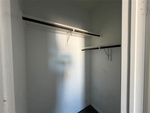 Building Photo - 1924 Buffalo Hill Dr