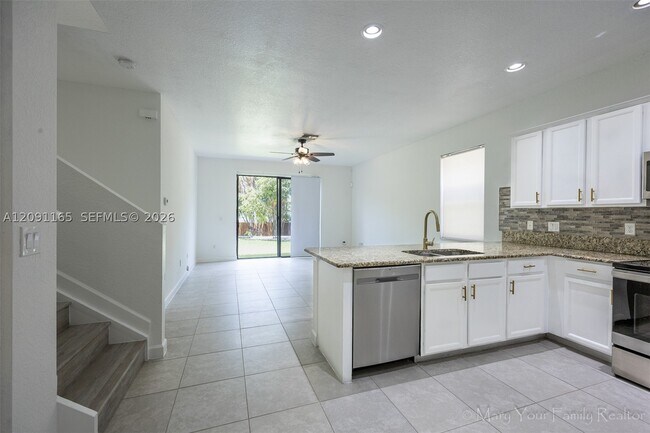Building Photo - 3841 Aspen Leaf Dr