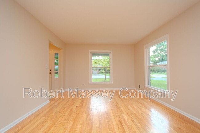 Building Photo - 1813 Crossgate Ln