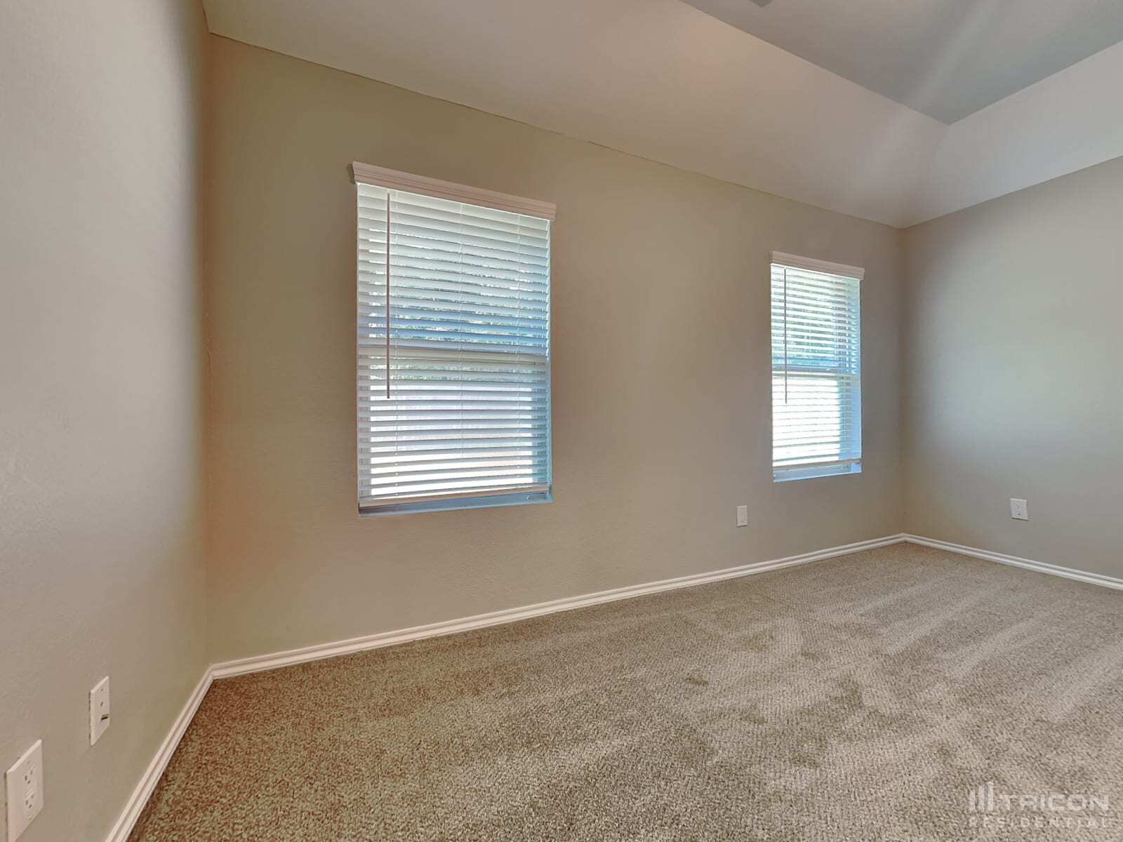 Building Photo - 17588 Rosewood Manor Ln