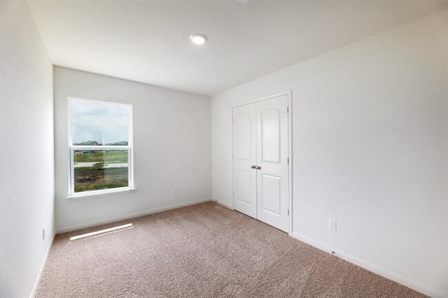 Building Photo - 18525 Quiet Range Dr