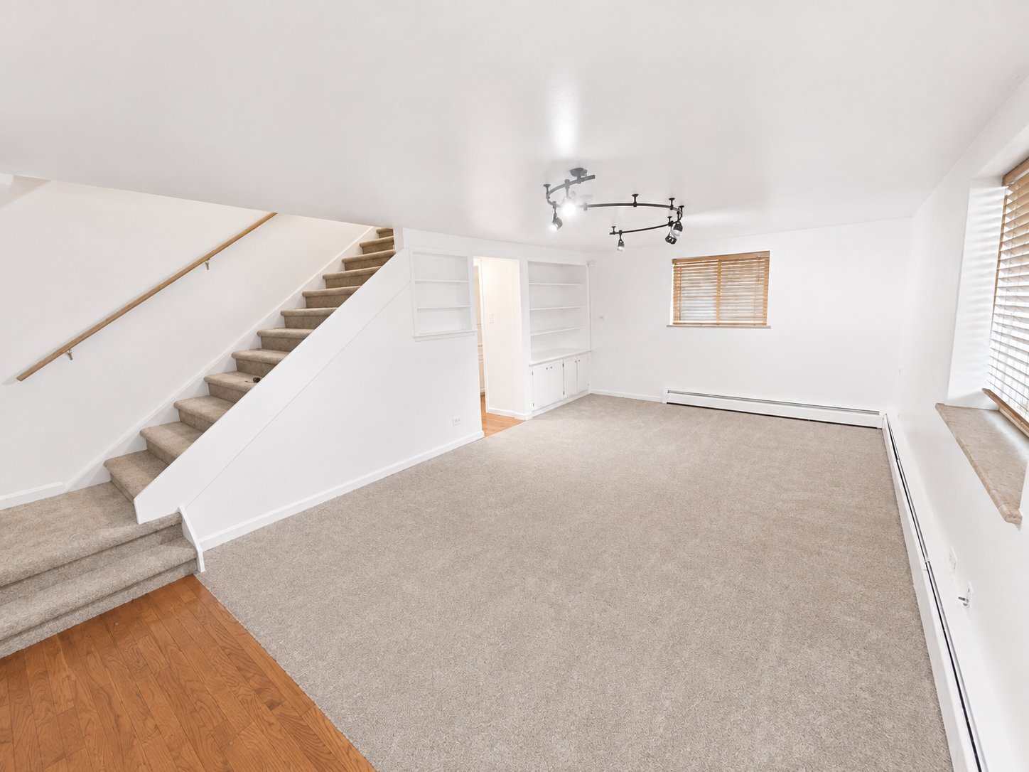 Building Photo - 1375 Everett Ct