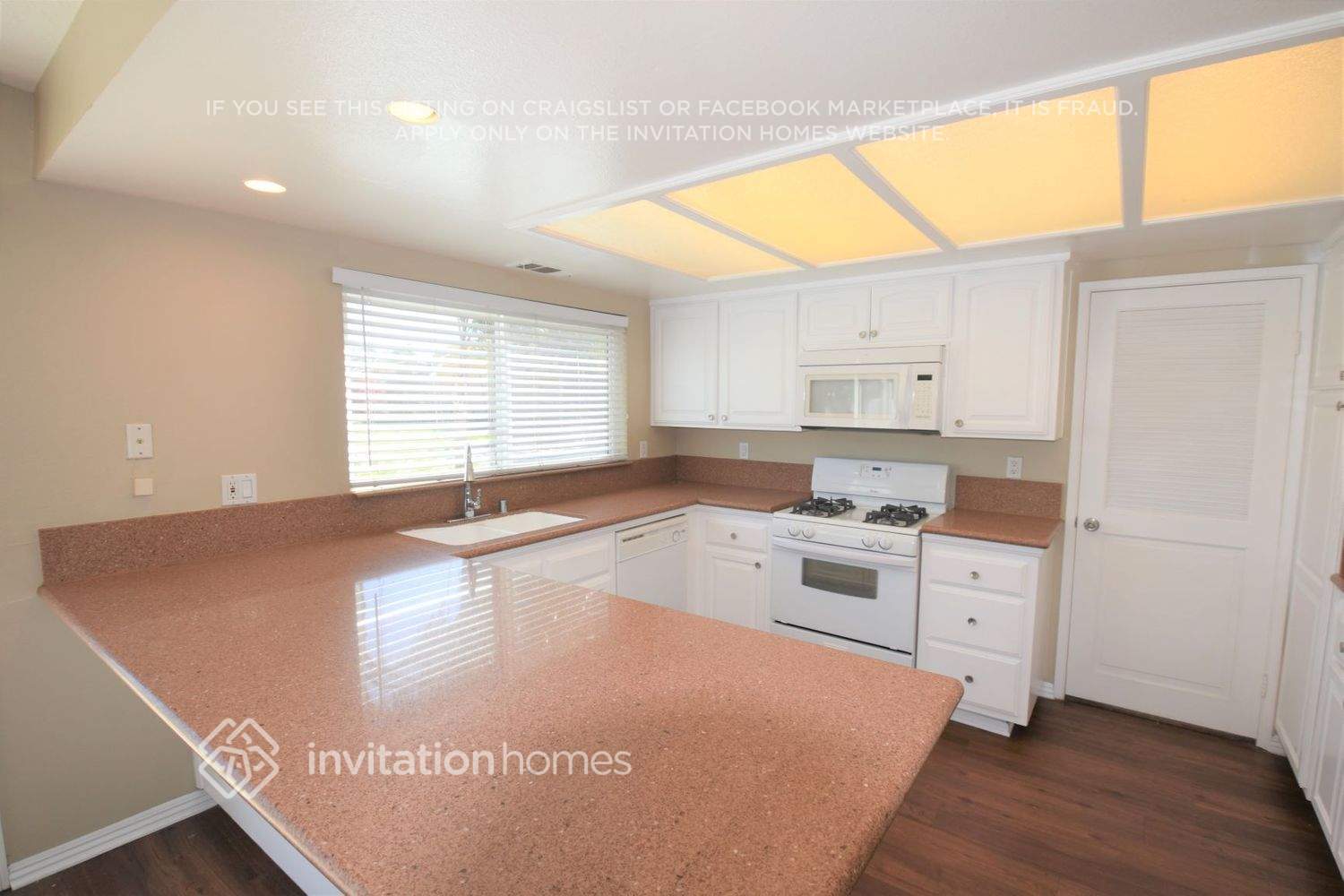 Building Photo - 5394 Trail Canyon Dr