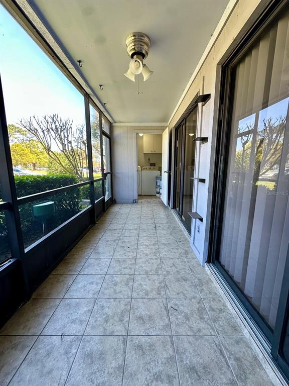 Building Photo - 2446 Oak Park Way