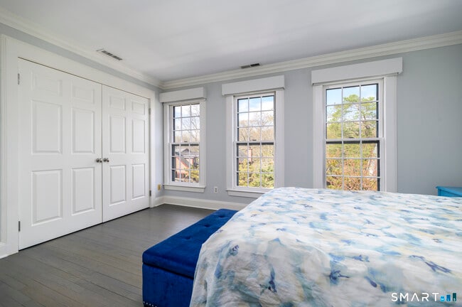 Building Photo - 47 Indian Harbor Dr