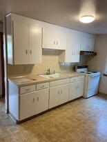Building Photo - 27 Forrestal Ln