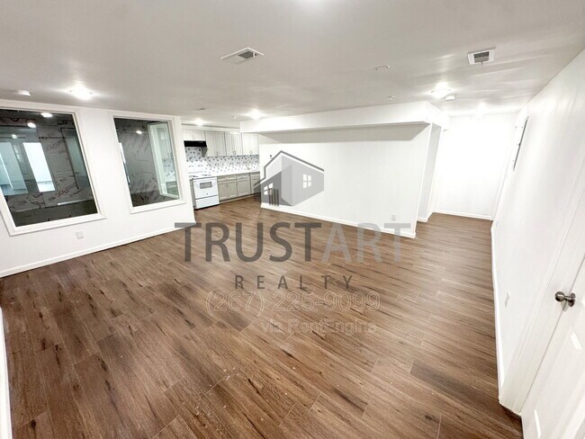 Building Photo - 2317 N 15th St