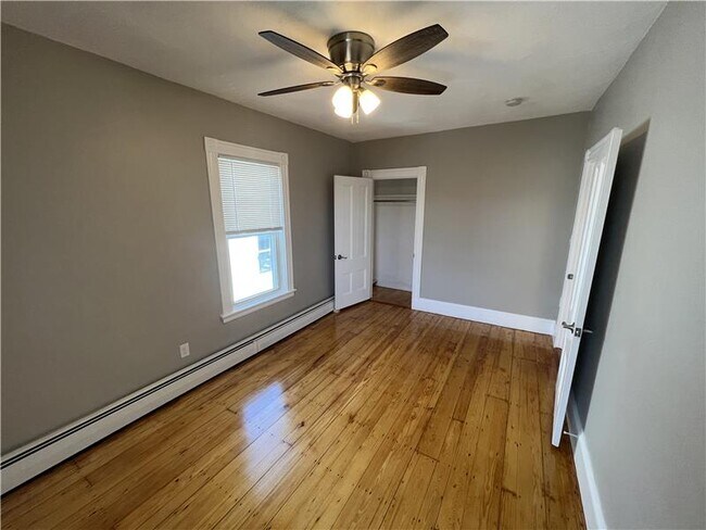 Building Photo - 2 Gilson Terrace