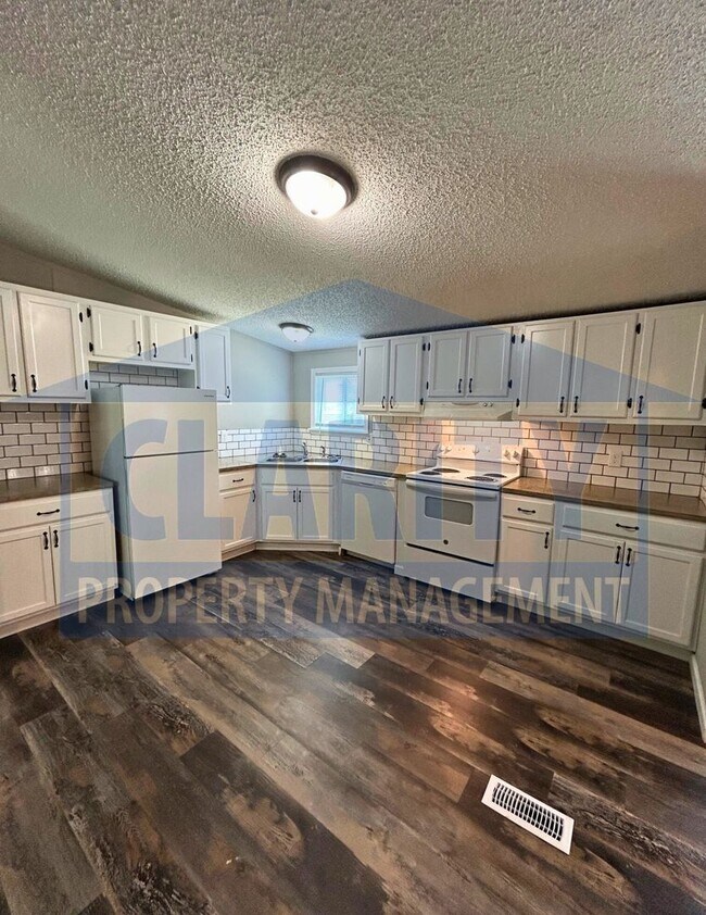 Building Photo - ***Coming soon!!***