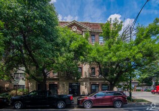 Building Photo - 1414 W Pratt Blvd