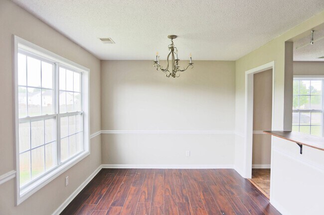 Building Photo - 1276 Archwood Dr
