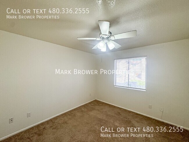 Building Photo - 623 W Guadalupe Rd