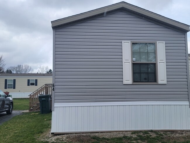 Building Photo - 3660 S Lapeer Rd