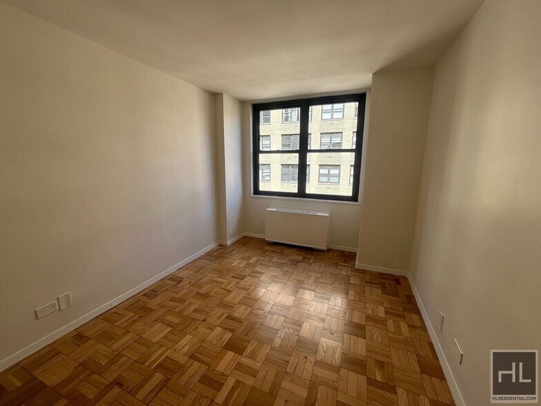 Building Photo - EAST 49 STREET