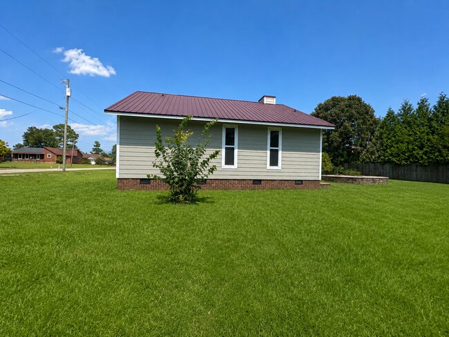Building Photo - 1228 Bromley Dr