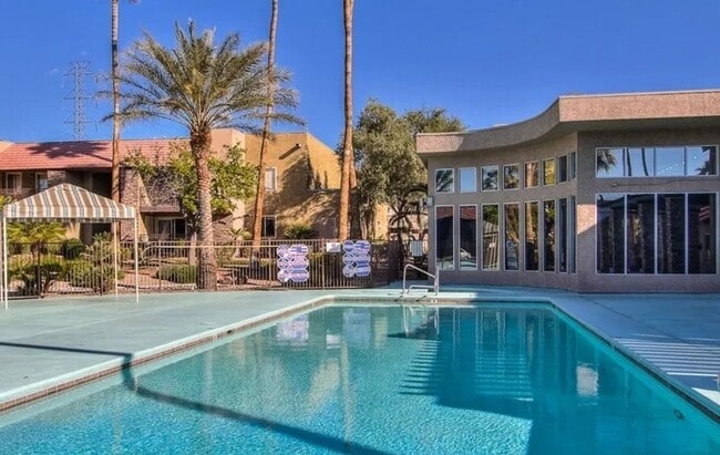 Building Photo - Bella Vita Beauty - New Upgrades & Resort-Style Amenities