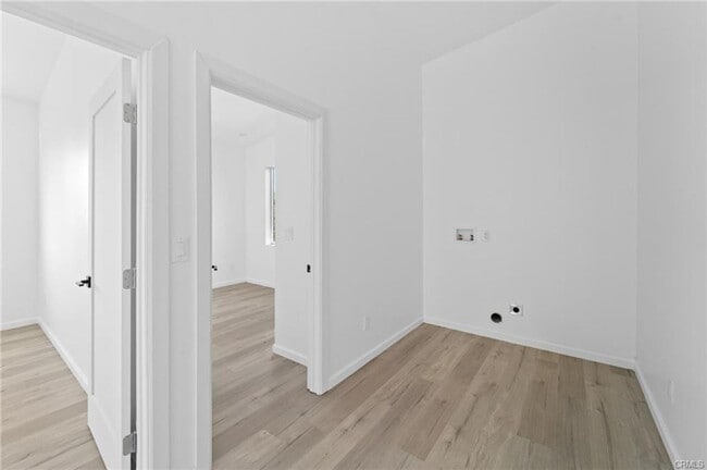 Building Photo - Brand new detached 4 bedroom 2 bath ADU