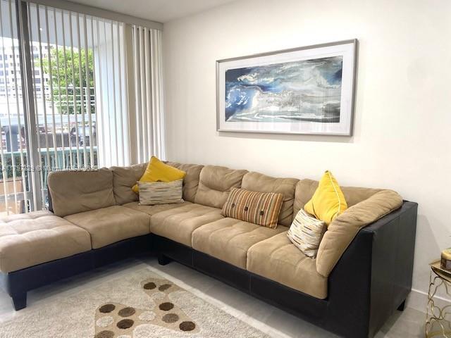 Building Photo - 1408 Brickell Bay Dr