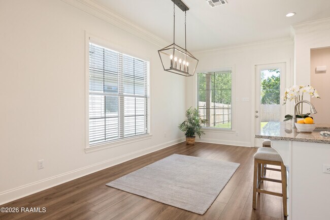 Building Photo - 237 Twin Meadow Ln