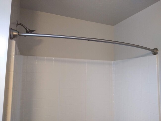 Building Photo - 4-Bedroom, 2.5-Bath Home with a 3-Car Garage and a Fully Fenced Backyard with No Rear Neighbors.